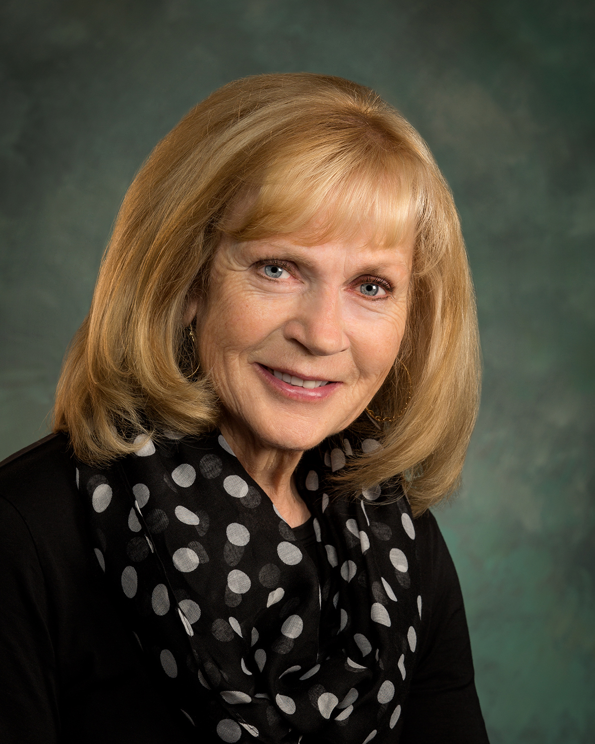 Get to know our designers! Say hello to Carol Treide